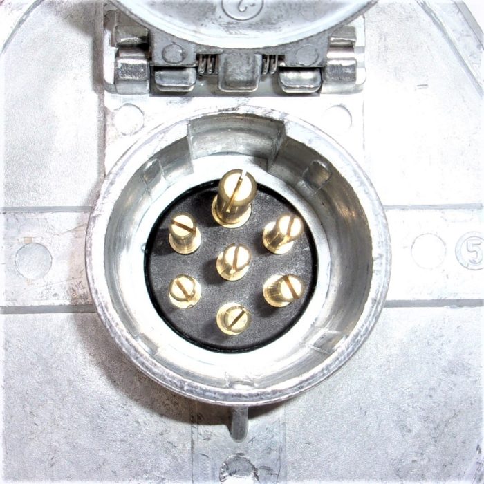 Phillips 7-Way Receptacle w/Breakers 15-763 - Image 5