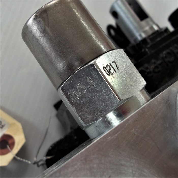Fontaine Hydraulic Valve 57770099 - Image 3