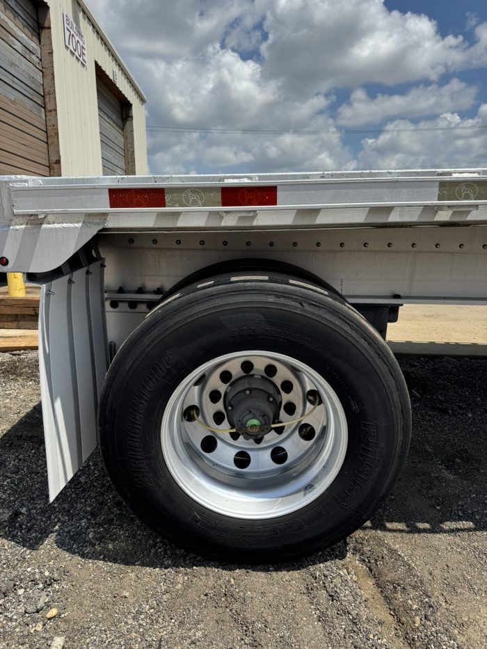 2016 Great Dane All Aluminum Flatbed - Image 9