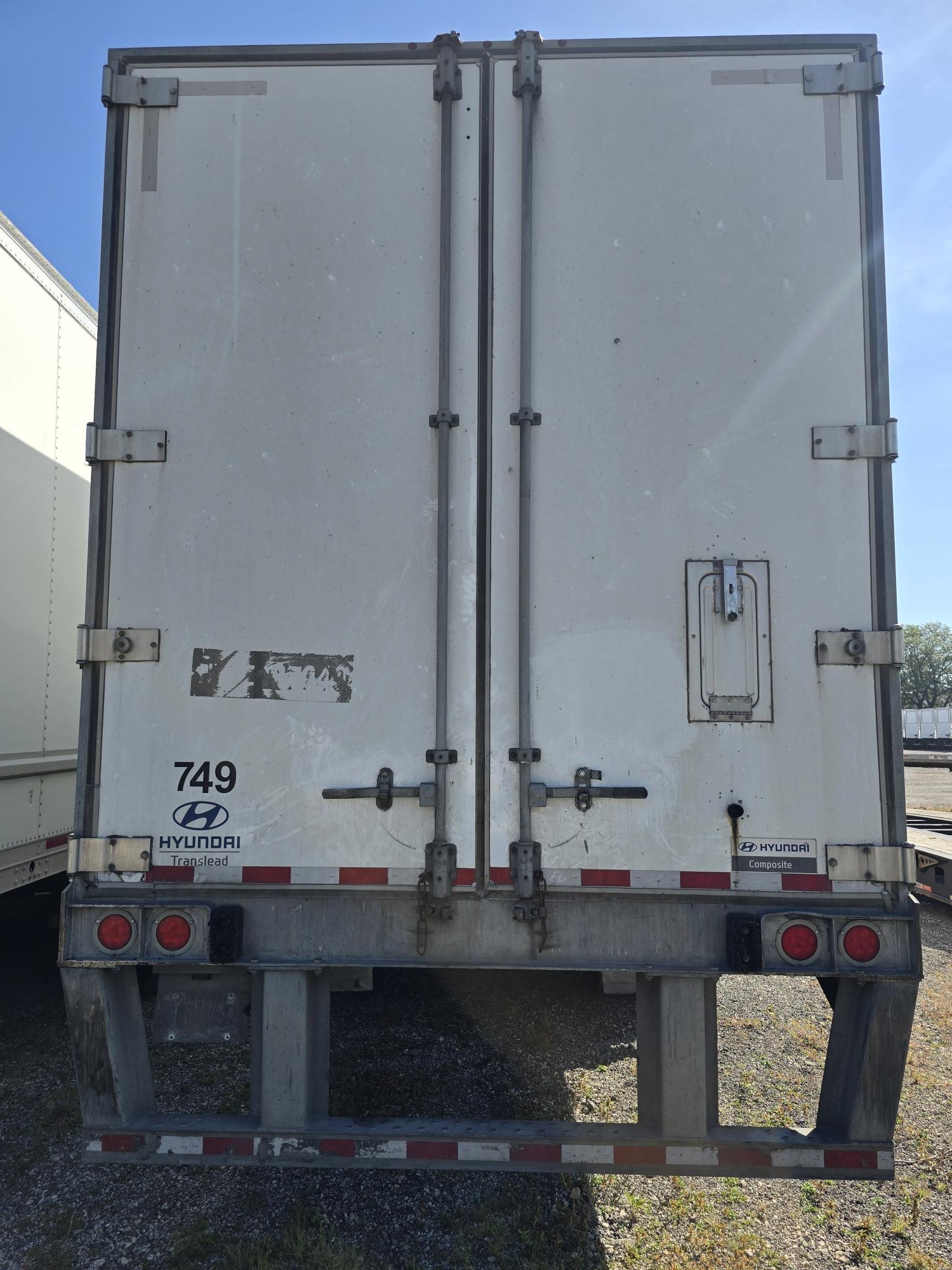 2019 Hyundai 53ft Plate Wall Dry Van - Image 4