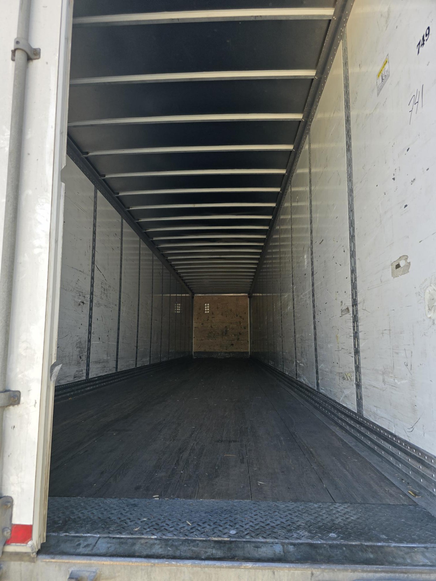 2019 Hyundai 53ft Plate Wall Dry Van - Image 5