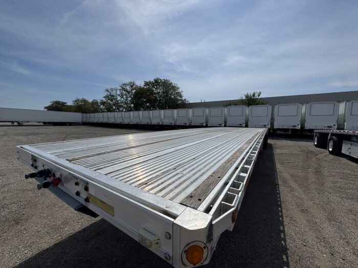 2015 Aluminum MaxMiser Reitnouer Flatbed - Image 12