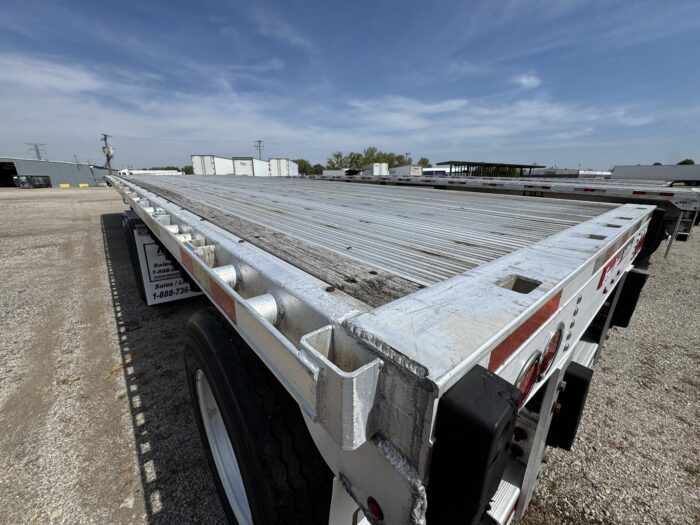 2016 Great Dane All Aluminum Flatbed - Image 9