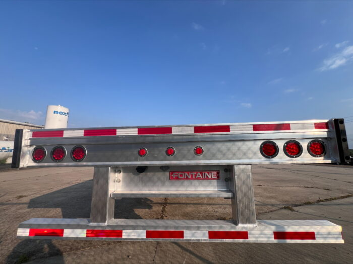 2026 Fontaine Aluminum Revolution Flatbed - Image 3