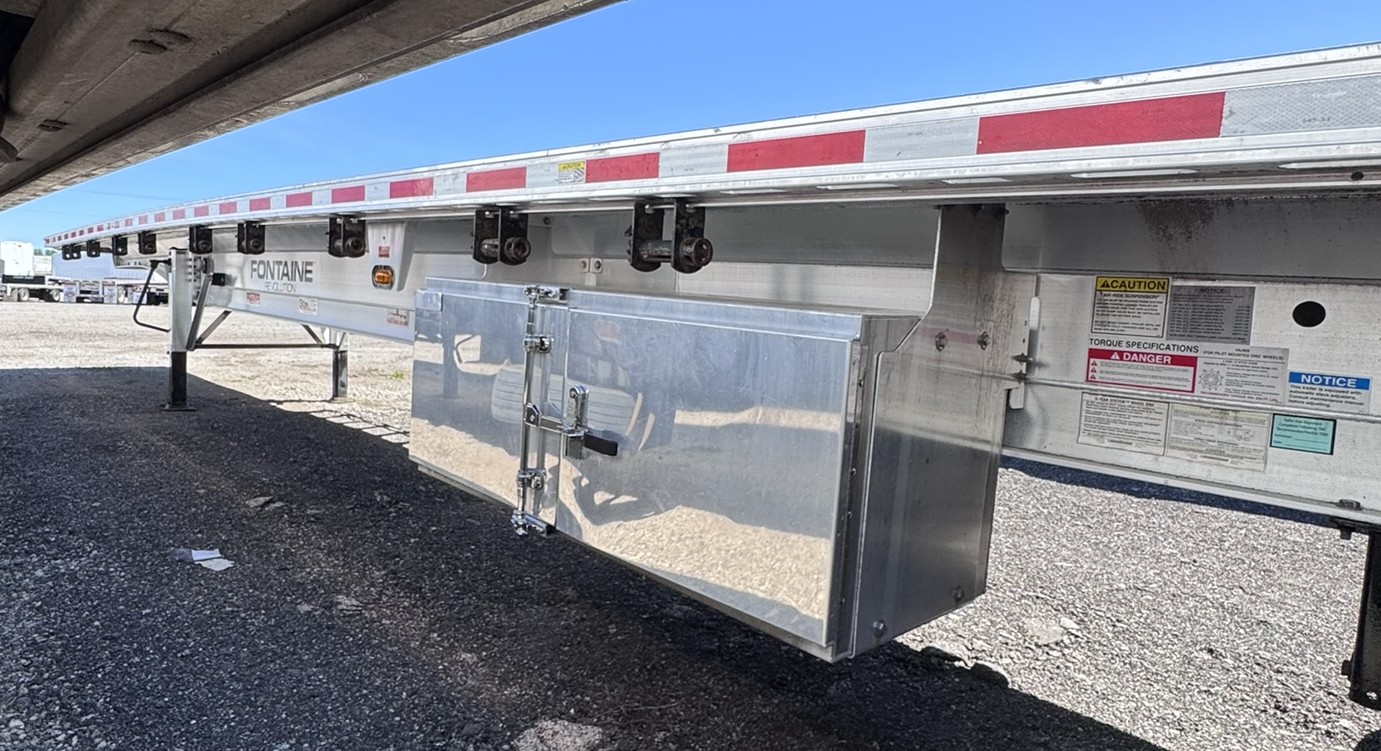 2023 Fontaine Revolution Aluminum Flatbed Trailer 53FT Air Ride Rear Axle Slide