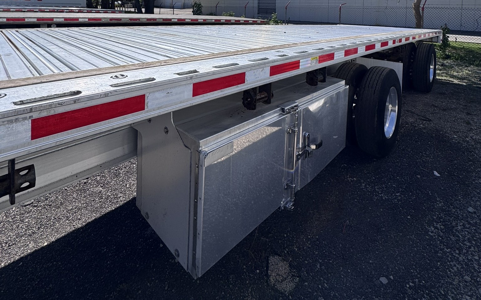 2023 Fontaine Revolution Aluminum Flatbed Trailer 53FT Air Ride Rear Axle Slide